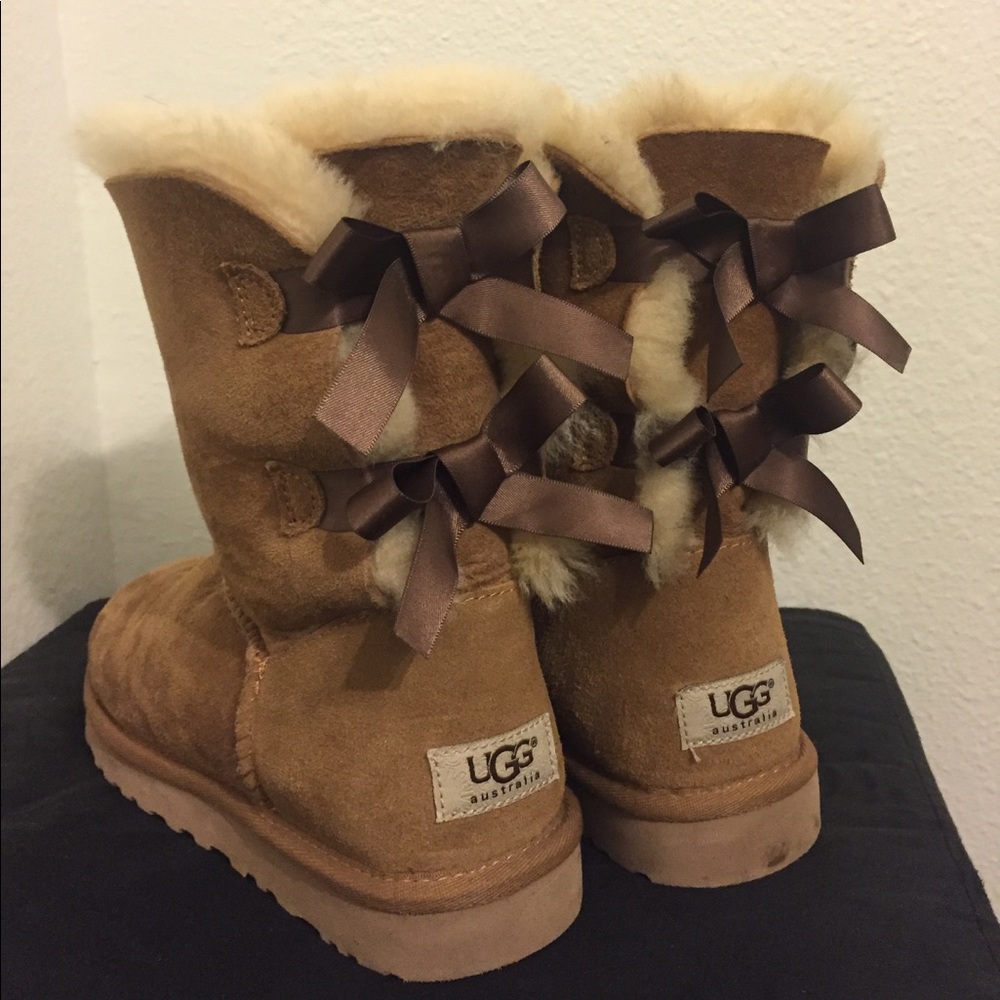Ugg boots with bows